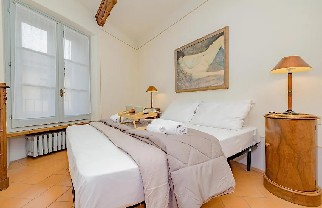 Luxury Naviglio House - 10 Min Cathedral-1