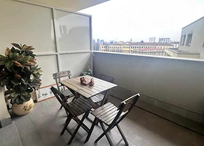 Cozy Apartment Near City Life